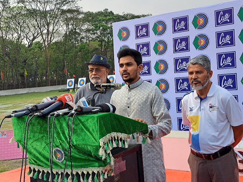 আন্তর্জাতিক নারী দিবস উপলক্ষে আয়োজিত আর্চারি টুর্নামেন্টের অনুষ্ঠানে প্রধান অতিথির বক্তব্য দেন উপদেষ্টা আসিফ মাহমুদ সজীব ভূঁইয়া। আজ শনিবার বিকেলে টঙ্গীর শহীদ আহসান উল্লাহ মাস্টার স্টেডিয়ামে