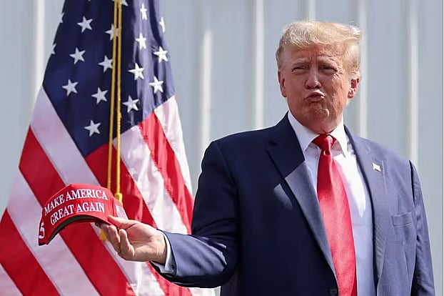 যুক্তরাষ্ট্রের প্রেসিডেন্ট ডোনাল্ড ট্রাম্প