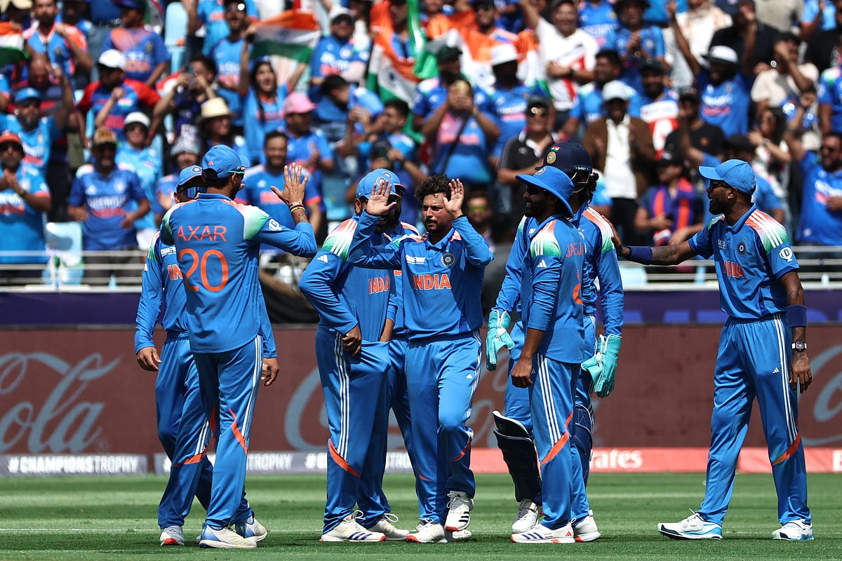 ভারতের চার স্পিনার মিলে করেছেন ৩৮ ওভার, নিয়েছেন ৫ উইকেট, দিয়েছেন ১৪৪ রান