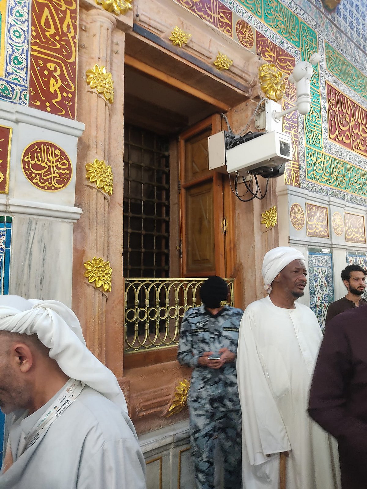 হজরত হাফসা (রা.)-এর জানালা