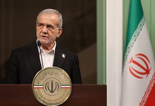 ইরানের প্রেসিডেন্ট মাসুদ পেজেশকিয়ান