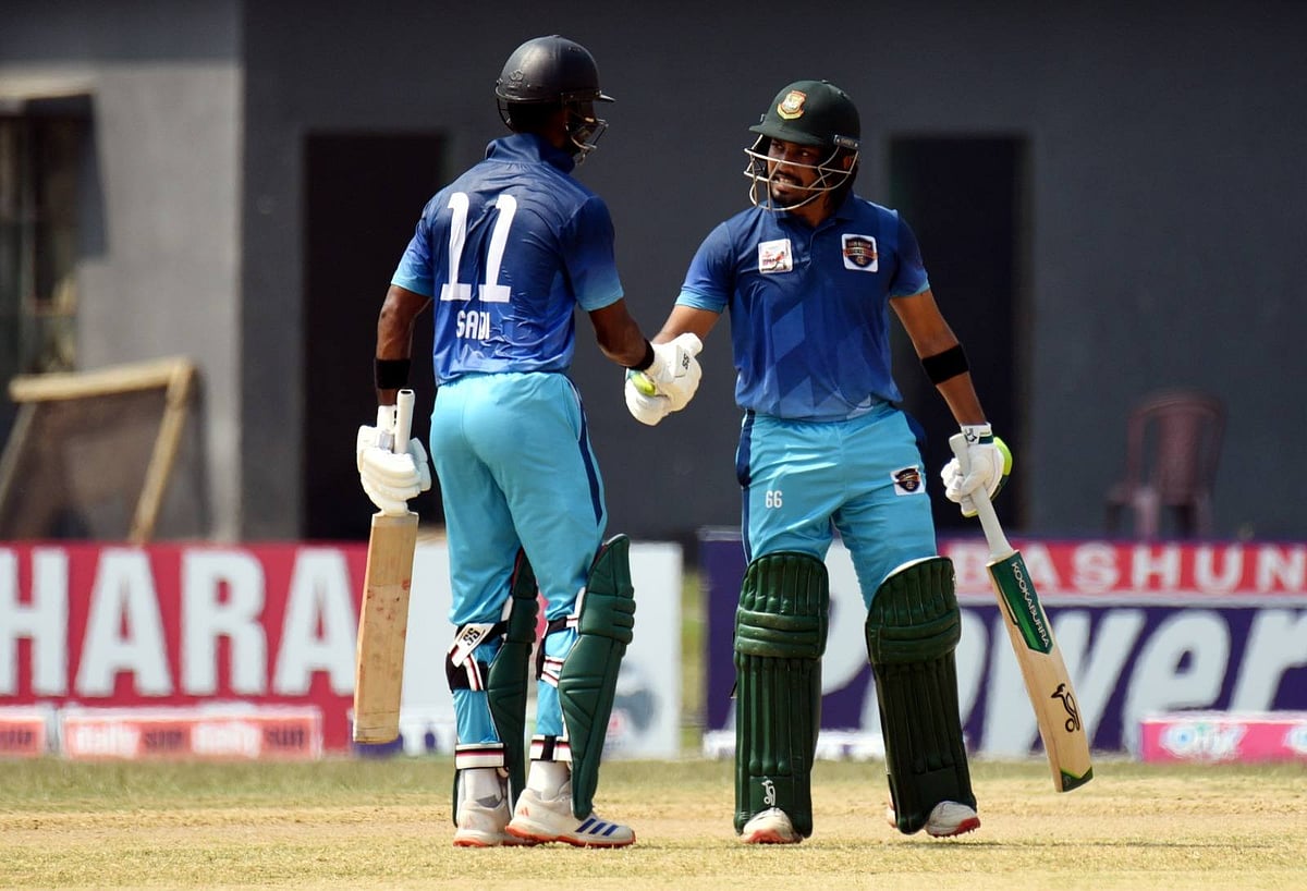 গাজী গ্রুপের জয় সহজ হয়ে যায় এনামুল–সাদিকুরের ওপেনিং জুটিতে।