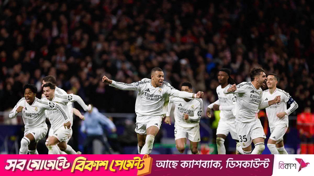 Katta kokrak bilan porno video Hamma joyda külotsiz ayollarga qarash