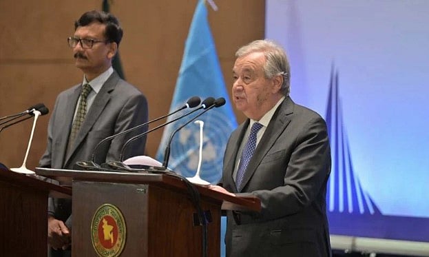 জাতিসংঘ মহাসচিব আন্তোনিও গুতেরেস যৌথ সংবাদ সম্মেলনে বক্তব্য দেন। ঢাকা, ১৫ মার্চ