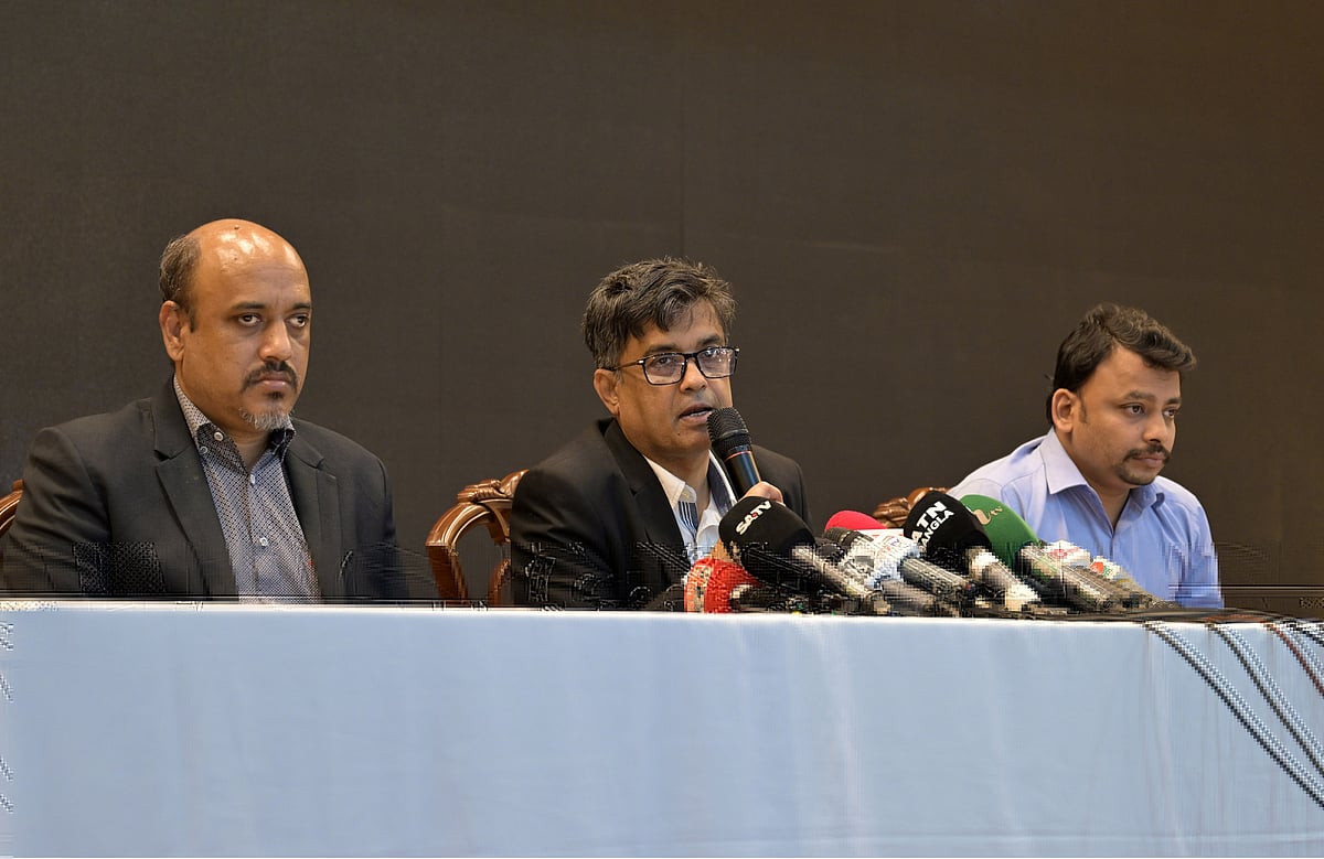 প্রধান উপদেষ্টার প্রেস সচিব শফিকুল আলম ফরেন সার্ভিস একাডেমিতে ব্রিফিংয়ে বক্তব্য দেন। ঢাকা, ১৬ মার্চ