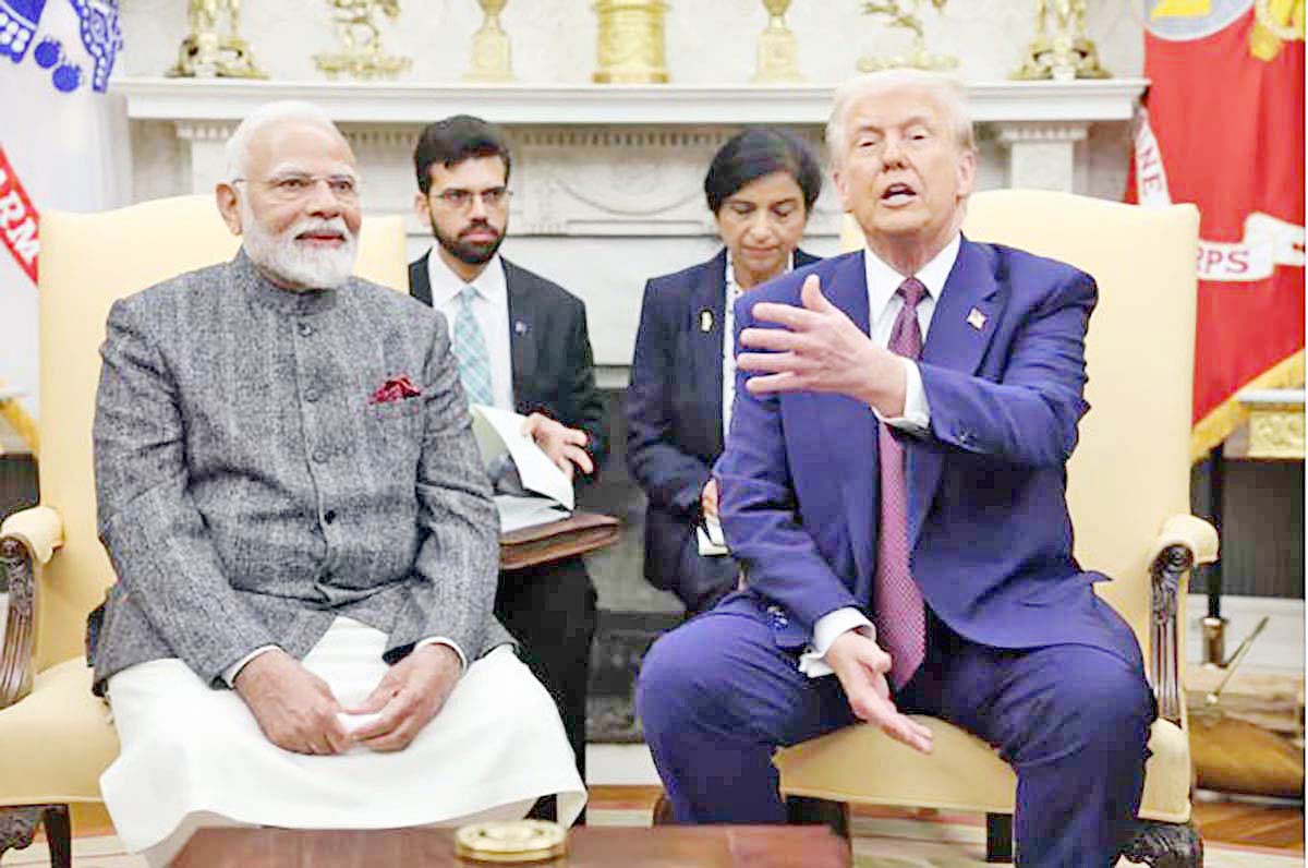 ওয়াশিংটনে ডোনাল্ড ট্রাম্পের সঙ্গে নরেন্দ্র মোদির বৈঠক