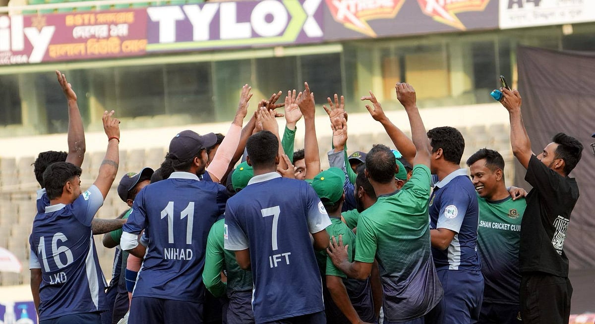 জয়ের আনন্দ গুলশান ক্রিকেট ক্লাবের