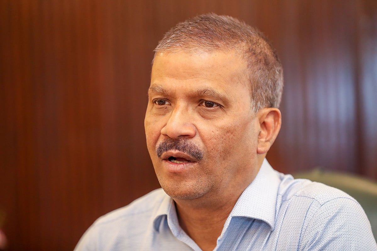 অন্তর্বর্তী সরকারের আইন উপদেষ্টা অধ্যাপক আসিফ নজরুল