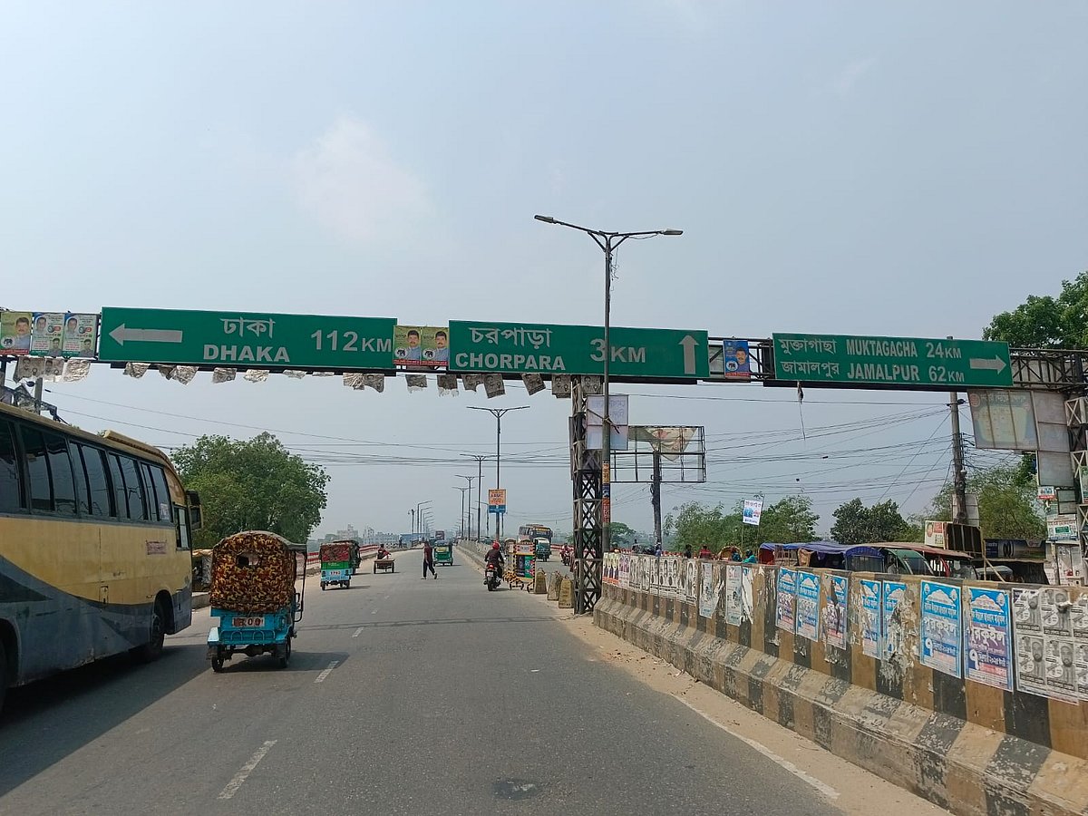 ময়মনসিংহ নগরের পাটগুদাম এলাকায় ব্রহ্মপুত্র সেতু হয়ে তিন জেলার বাস চলাচল করে। কিন্তু এবার যানজট নেই। শুক্রবার বেলা সাড়ে ১১টার দিকে পাটগুদাম সেতু এলাকায়