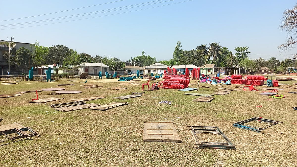 দোয়া ও ইফতার মাহফিলের প্যান্ডেলে হামলা চালানো হয়েছে