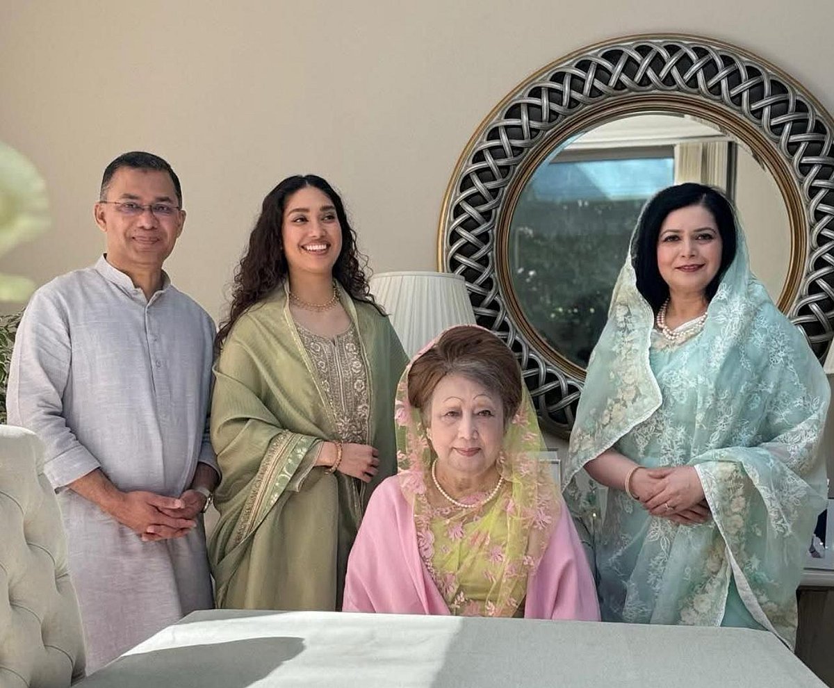 গত পবিত্র ঈদুল ফিতরে লন্ডনে বড় ছেলে তারেক রহমানের বাসায় পরিবারের সদস্যদের সঙ্গে বিএনপির চেয়ারপারসন খালেদা জিয়া। ছবিতে সবার ডানে পুত্রবধূ জুবাইদা রহমান
