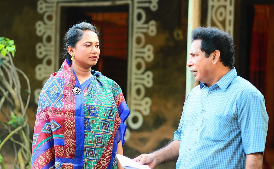 দীপ্ত টিভির  ‘বউ আমার মেম্বার’ নাটকে রোবেনা রেজা জুঁই ও মোশাররফ করিম