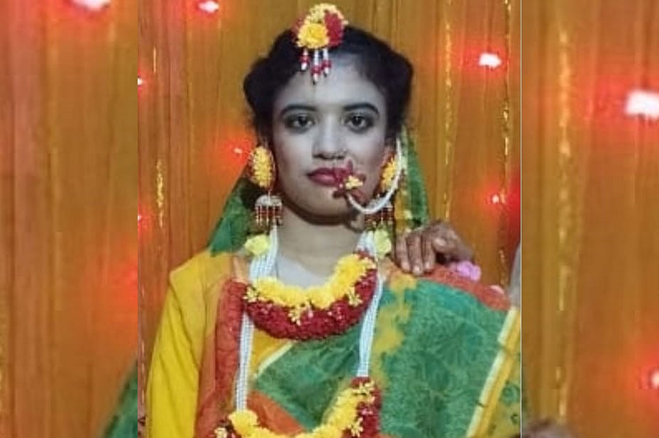 ঈদের দিন শাড়িতে আগুন লেগে দগ্ধ হয়ে মারা যান গৃহবধূ ঊর্মি আক্তার