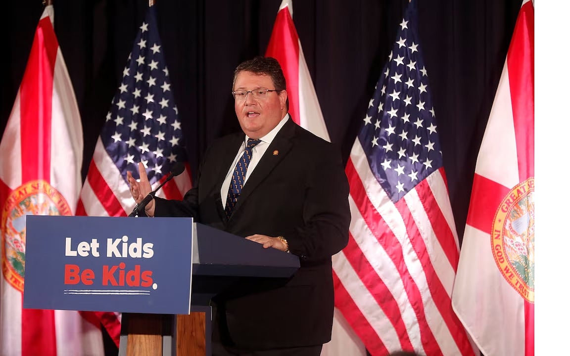 যুক্তরাষ্ট্রের ফ্লোরিডার বিশেষ কংগ্রেশনাল নির্বাচনে জয়ী রিপাবলিকান দলের প্রার্থী র্যান্ডি ফাইন