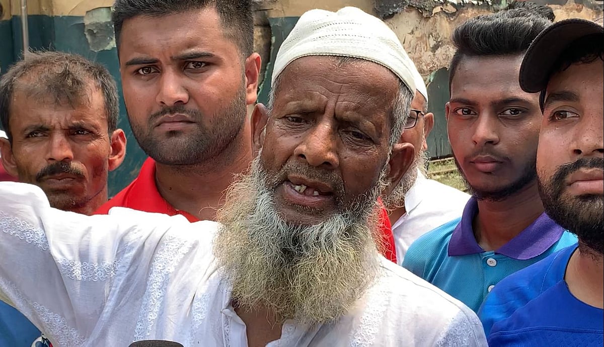 মো. শাহাবুদ্দিন দ্রুত পাওয়ার কারটি ট্রেন থেকে বিচ্ছিন্ন না করলে আরও বড় দুর্ঘটনা ঘটতে পারত বলে মনে করছেন সংশ্লিষ্ট ব্যক্তিরা। আজ বৃহস্পতিবার গাজীপুরের শ্রীপুরের সাতখামাইর রেলস্টেশনের কাছে