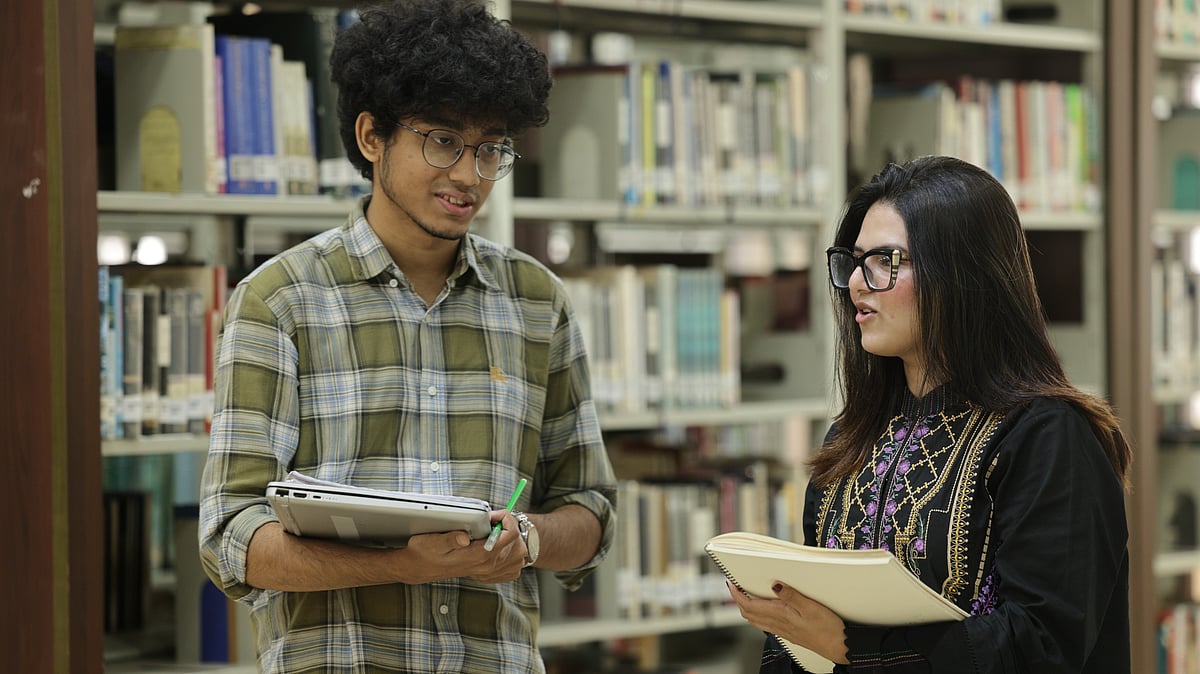 বিবিএ প্রোগ্রামে বিভিন্ন ধরনের কোর্স আছে