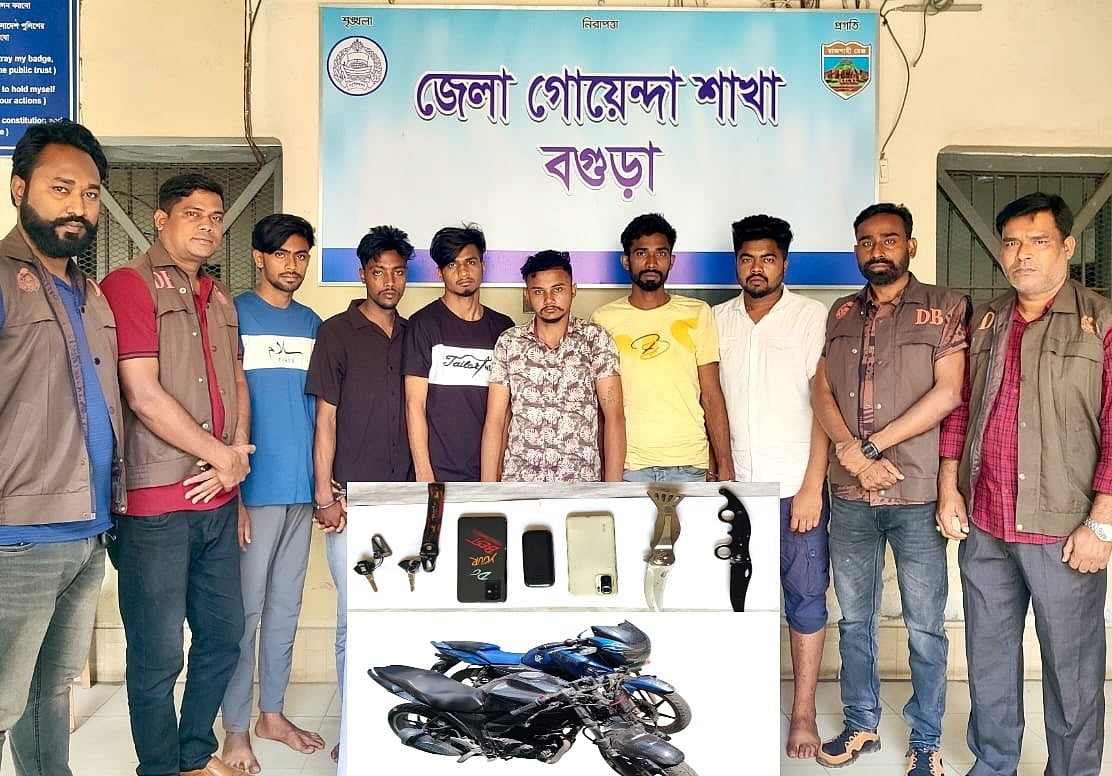 বগুড়ায় দুই সাংবাদিকের ওপর সন্ত্রাসী হামলার ঘটনায় ছয়জনকে গ্রেপ্তার করা হয়েছে। আজ সোমবার বগুড়ায় পুলিশের গোয়েন্দা শাখার (ডিবি) কার্যালয়ে