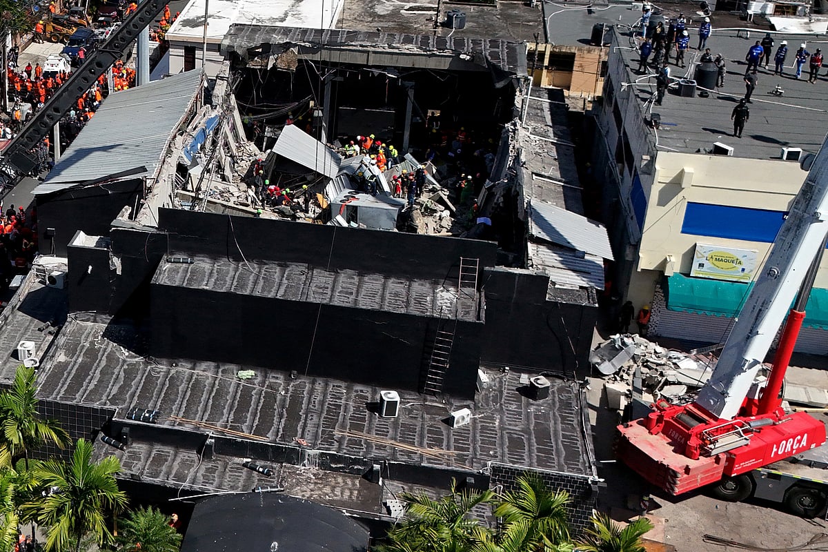 ক্যারিবীয় দেশ ডোমিনিকান প্রজাতন্ত্রে মঙ্গলবার একটি নৈশ ক্লাবের ছাদ ধসে অন্তত ৪৪ জন নিহত হন