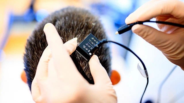 নতুন ব্রেন-টু-ভয়েস প্রযুক্তি মস্তিষ্কের সংকেতকে প্রায় সঙ্গে সঙ্গেই ভাষায় রূপান্তর করতে পারে