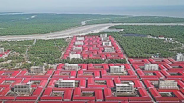 নোয়াখালীর হাতিয়া উপজেলার ভাসানচর