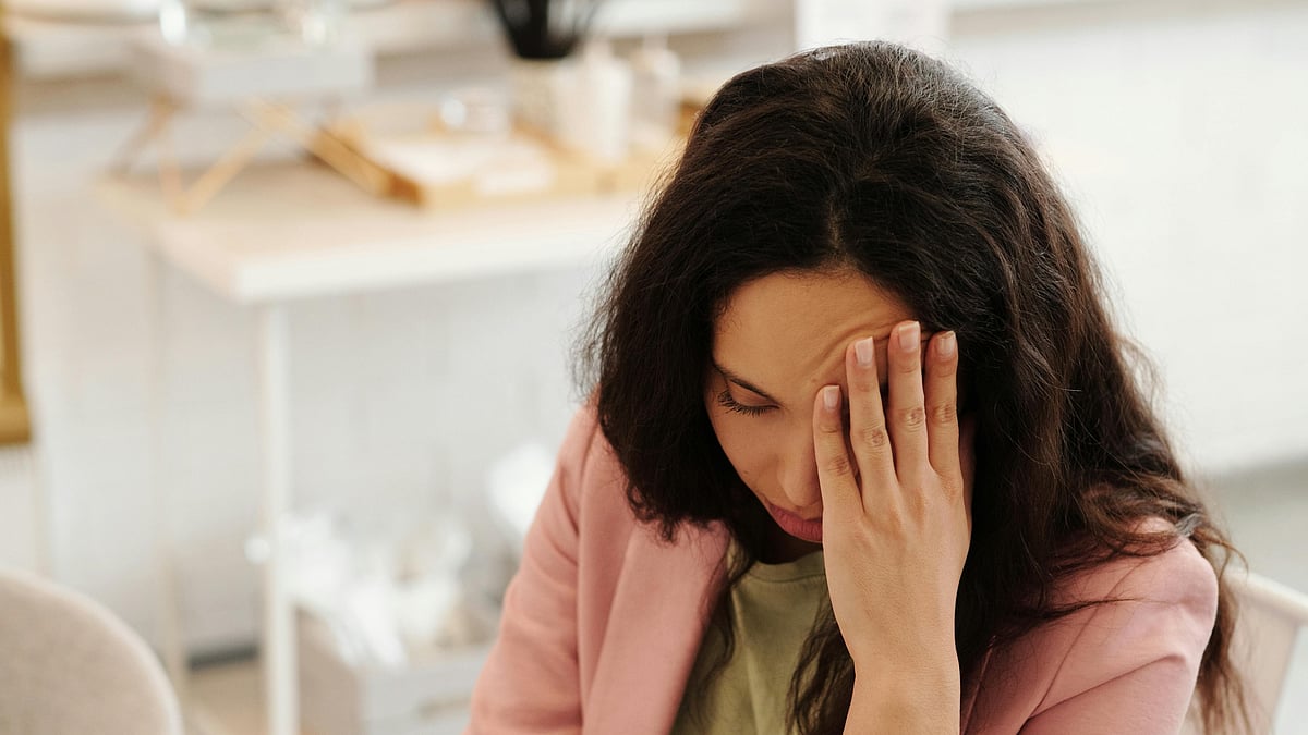 আমাদের মস্তিষ্কের চারদিকে যে পাতলা আবরণ রয়েছে, তাকে মেনিনজেস বলে, কোনো কারণে এই মেনিনজেসে প্রদাহ হলে তাকে বলে মেনিনজাইটিস