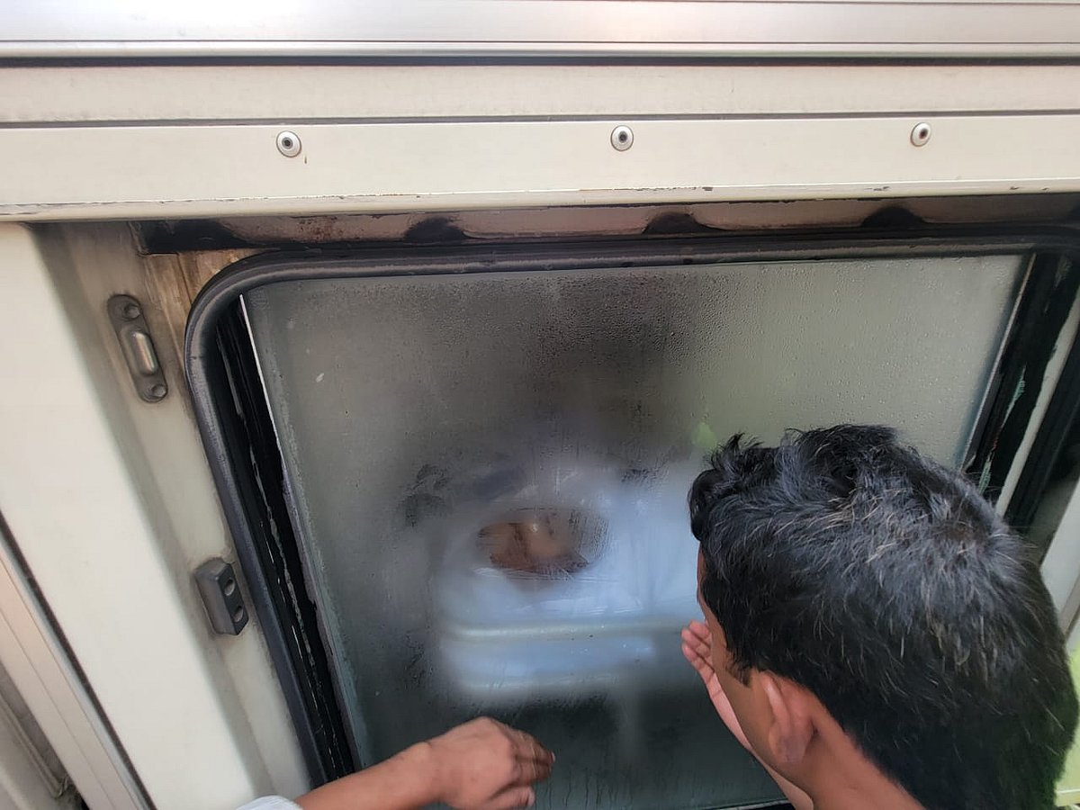 রাশমনা আপন ঘর বৃদ্ধাশ্রমের নিবাসী মোকাররম হোসেন ৫ এপ্রিল ঢাকা মেডিকেল কলেজ হাসপাতালে চিকিৎসাধীন অবস্থায় মারা যান