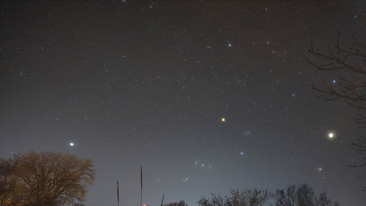 রাতের আকাশের ফাইল ছবি