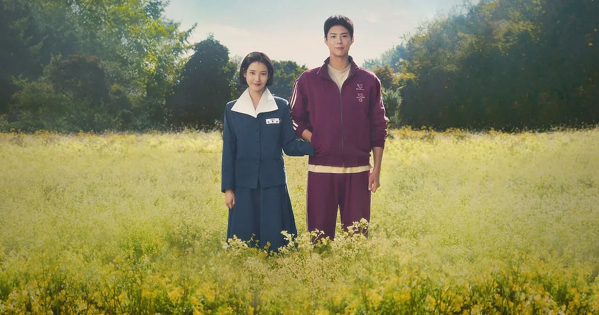 সিরিজে প্রধান দুই চরিত্রে অভিনয় করেছেন আইইউ ও পার্ক বো-গাম।