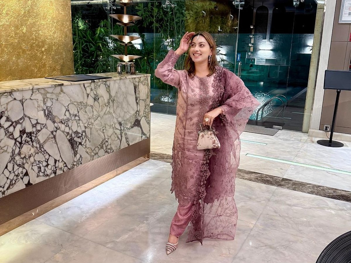 মডেল মেঘনা আলম