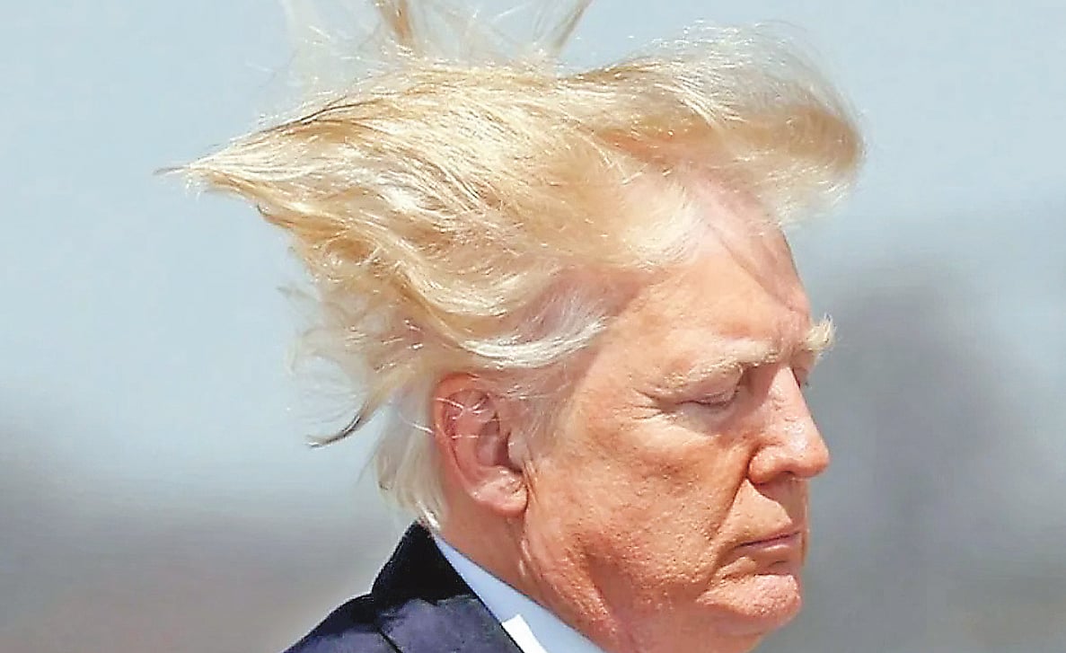 চুল ধোয়ার জন্য বেশি পানি চান যুক্তরাষ্ট্রের প্রেসিডেন্ট ডোনাল্ড ট্রাম্প