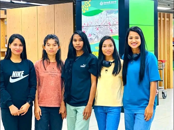 ভুটানের ফুটবল লিগে খেলতে গেলেন পাঁচ নারী ফুটবলার