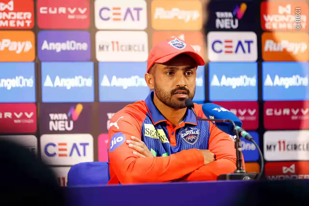 করুন নায়ার।