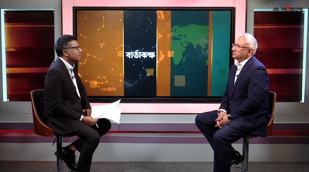 প্রথম আলো অনলাইনের ‘বার্তাকক্ষে’ বাংলাদেশের বিনিয়োগের পরিবেশ নিয়ে আলোচনায় ইয়াসির আজমান। আজ মঙ্গলবার