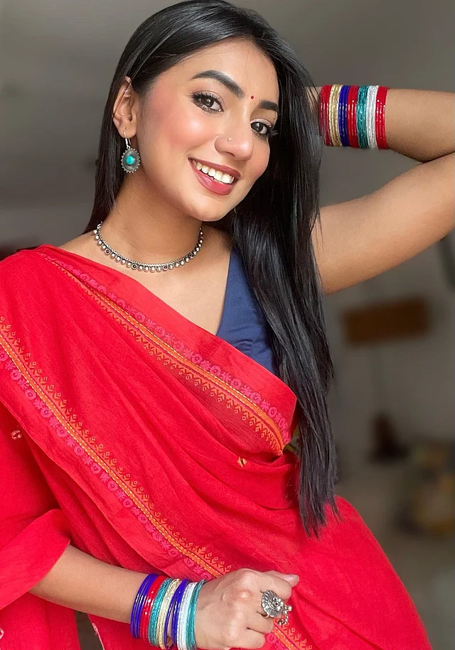 Yalangoch odamlarga qarashni tomosha qiling