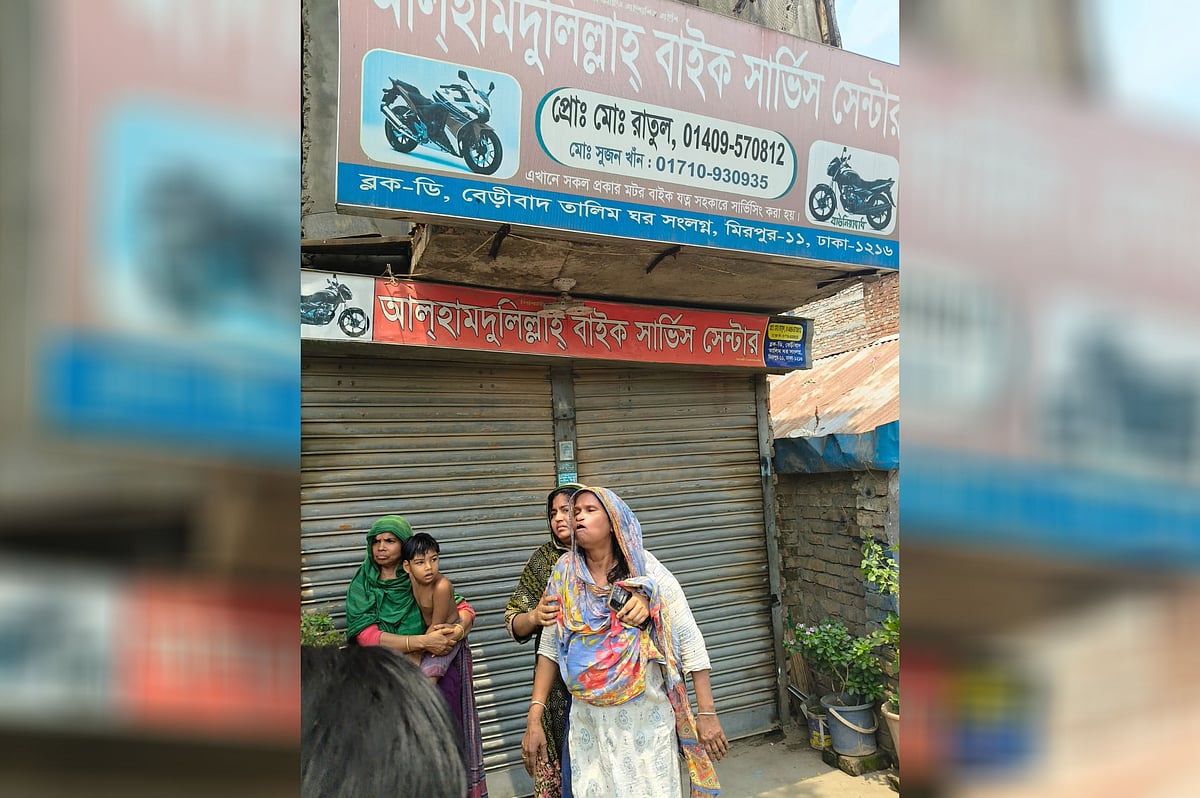 রাজধানীর মিরপুর ১১ নম্বরের বাউনিয়াবাদ এলাকার এই মোটর গ্যারেজে শিশুটির পায়ুপথে বাতাস ঢুকানোর পর তার মৃত্যু হয়েছে