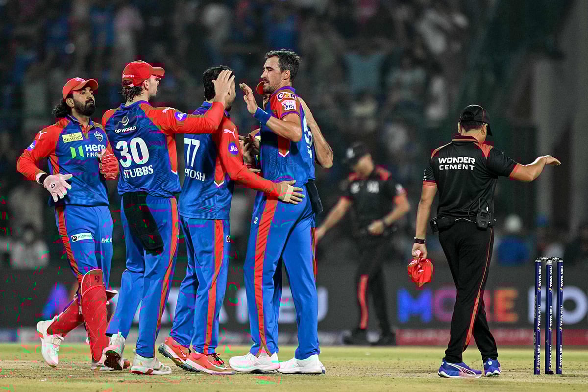 দিল্লি ক্যাপিটালসের পক্ষে ম্যাচ সুপার ওভারে নিয়ে যান মিচেল স্টার্ক।