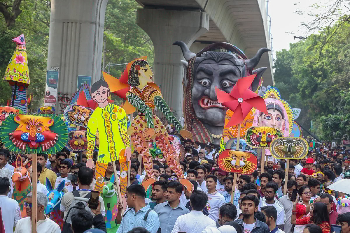মঙ্গল শোভাযাত্রা নাম পাল্টে এবার হয়েছে বর্ষবরণ আনন্দ শোভাযাত্রা