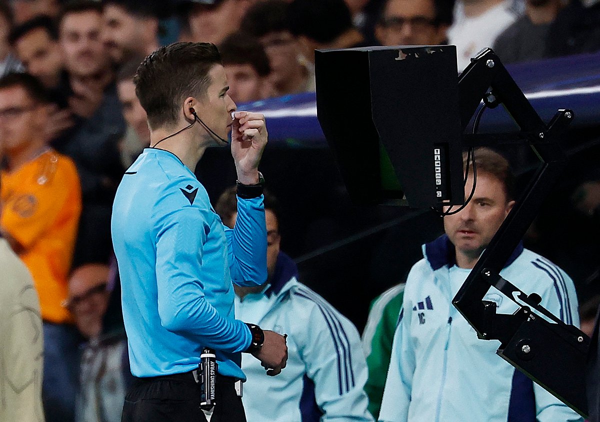 দুটি পেনাল্টিতেই ভিএআরের হস্তক্ষেপ ছিল