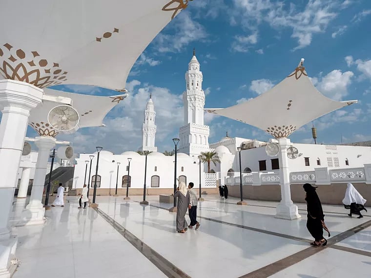 মসজিদে কিবলাতাইন, মদিনা