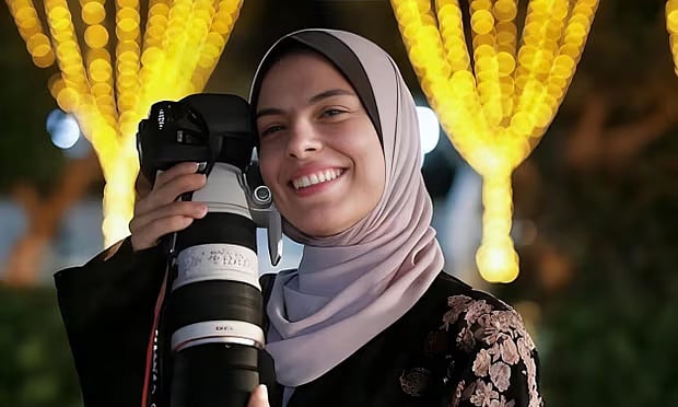 আলোকচিত্রী ফাতিমা হোসুউনা