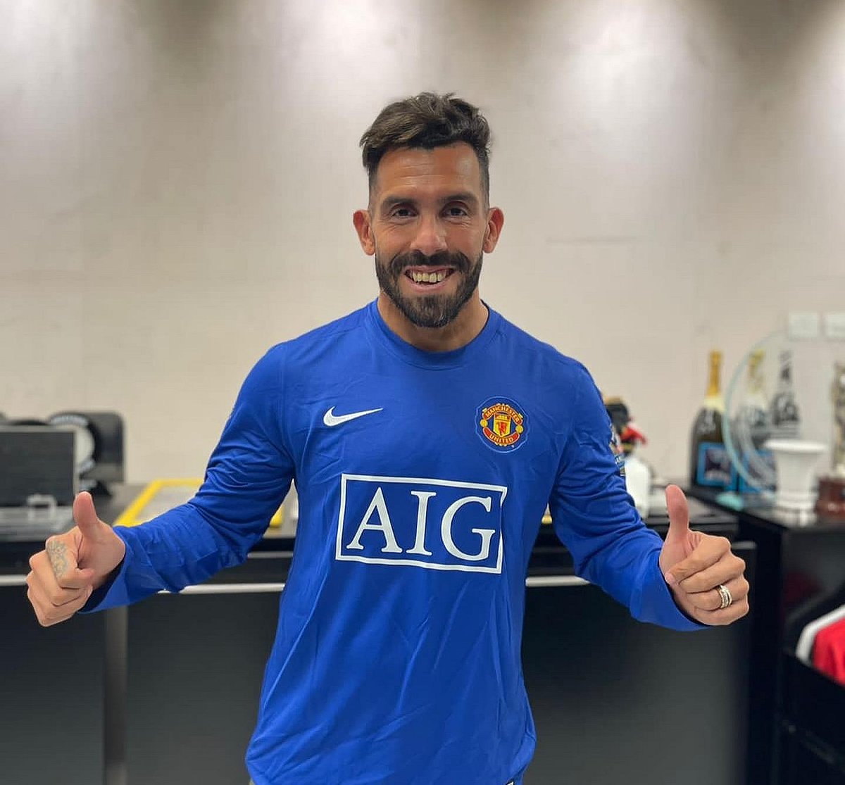 সাবেক আর্জেন্টাইন ফুটবলার কার্লোস তেভেজ।