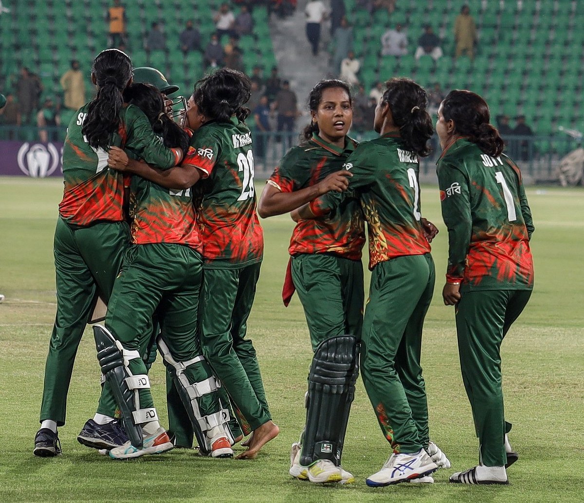 বাংলাদেশ দলের সামনে বিশ্বকাপের টিকিট নিশ্চিত করার হাতছানি।