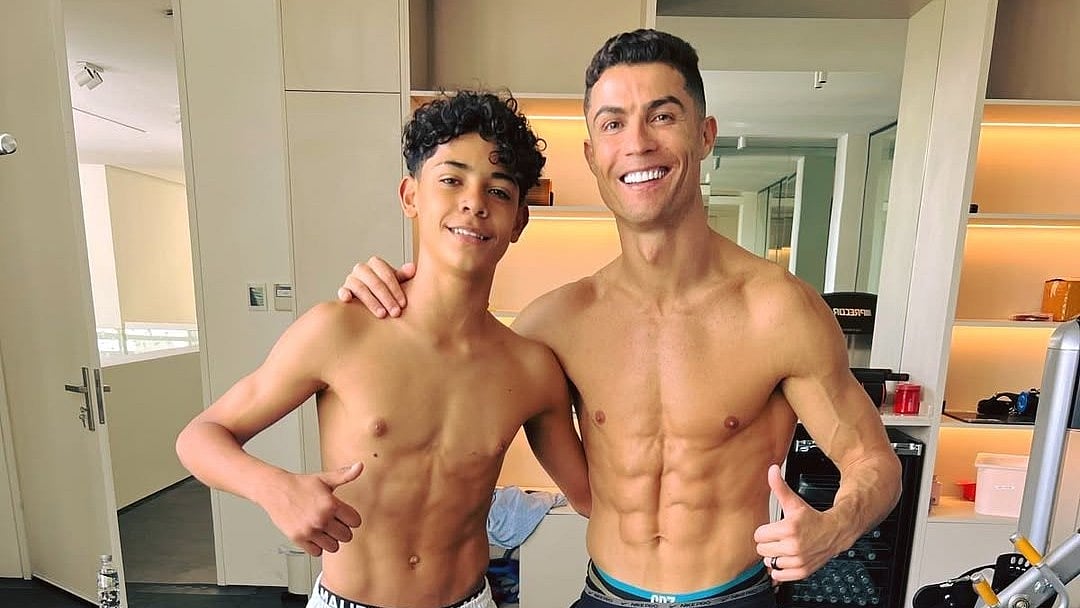 Olya Polyakova erotik rasmlar