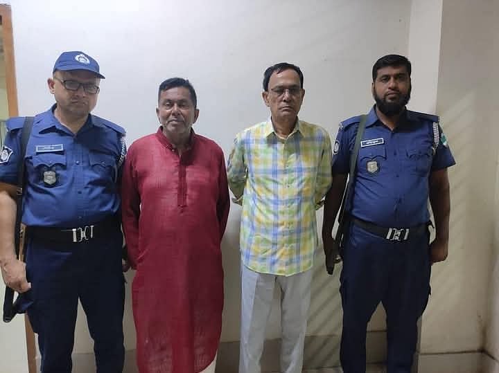 বিস্ফোরক দ্রব্য আইনের মামলায় গ্রেপ্তার ঝিকরগাছা উপজেলা আওয়ামী লীগের সভাপতি জাহাঙ্গীর আলম ও নাভারন ইউনিয়ন আওয়ামী লীগের সভাপতি শাহজাহান আলী