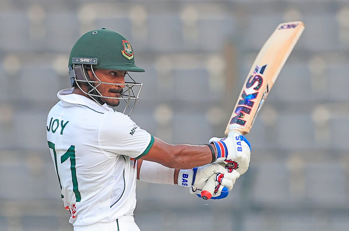 মাহমুদুল হাসানরা কত রানের লিড এনে দিতে পারবেন বাংলাদেশকে?