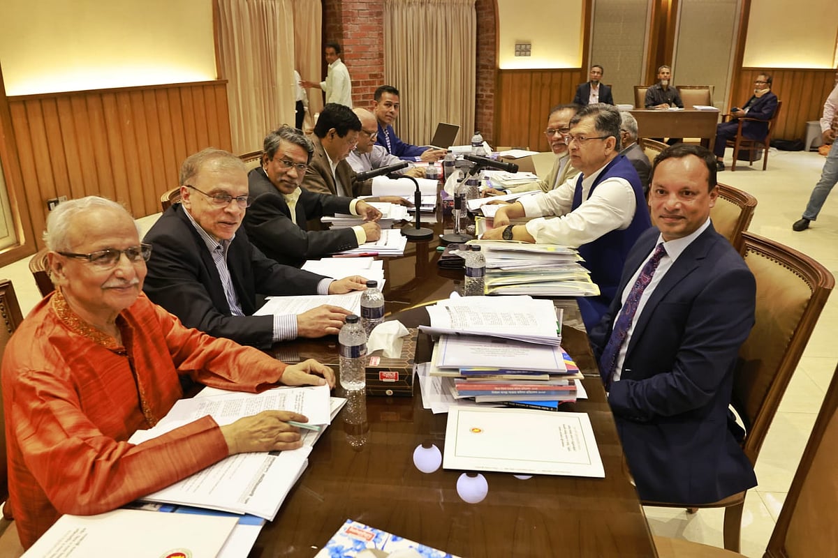 জাতীয় সংসদ ভবনের এলডি হলে ঐকমত্য কমিশনের সঙ্গে তৃতীয় দিনের মতো আলোচনায় বসেছে বিএনপি