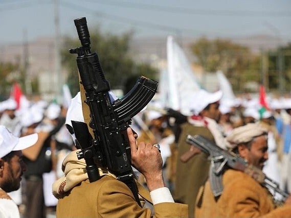 ইয়েমেনের রাজধানী সানায় এক মহড়ায় হুতির নবনিযুক্ত সদস্যরা