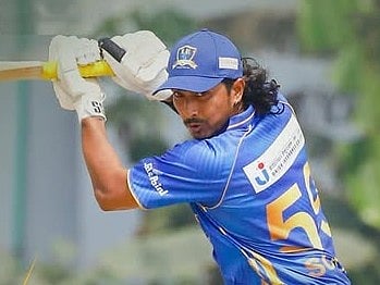 ১৫৩ রান করার পথে লিজেন্ডস অব রূপগঞ্জের সৌম্য সরকার