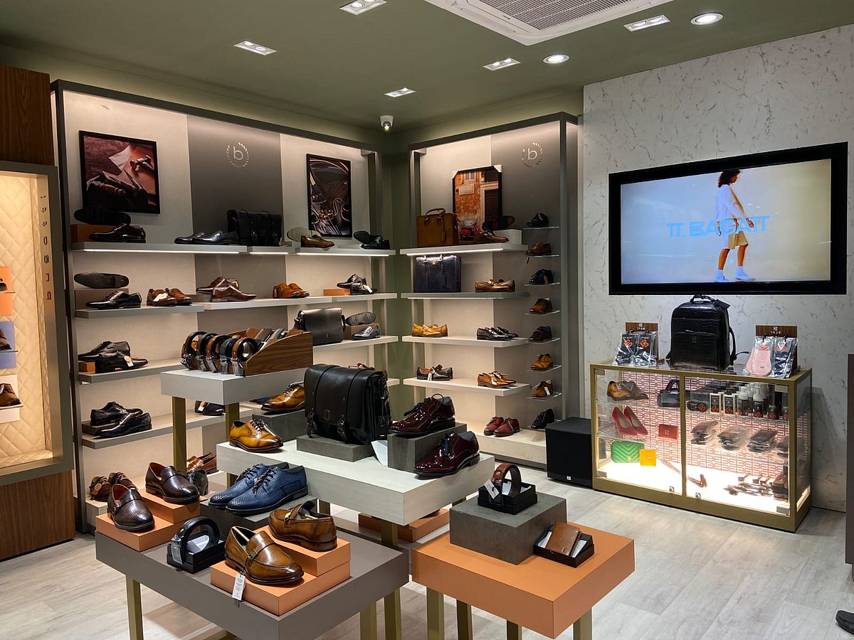 বাজারে এবার জার্মান জুতার ব্র্যান্ড বুগাতির ফ্র্যাঞ্চাইজি নিয়ে এসেছে ডিবিএল গ্রুপের রিটেইল শাখা ডিবিএল লাইফস্টাইল