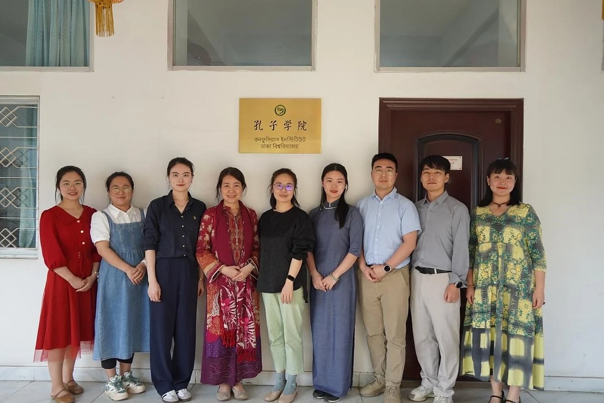 চীন থেকে ঢাকা বিশ্ববিদ্যালয়ে পড়তে আসা শিক্ষার্থীর সংখ্যা বাড়ছে।